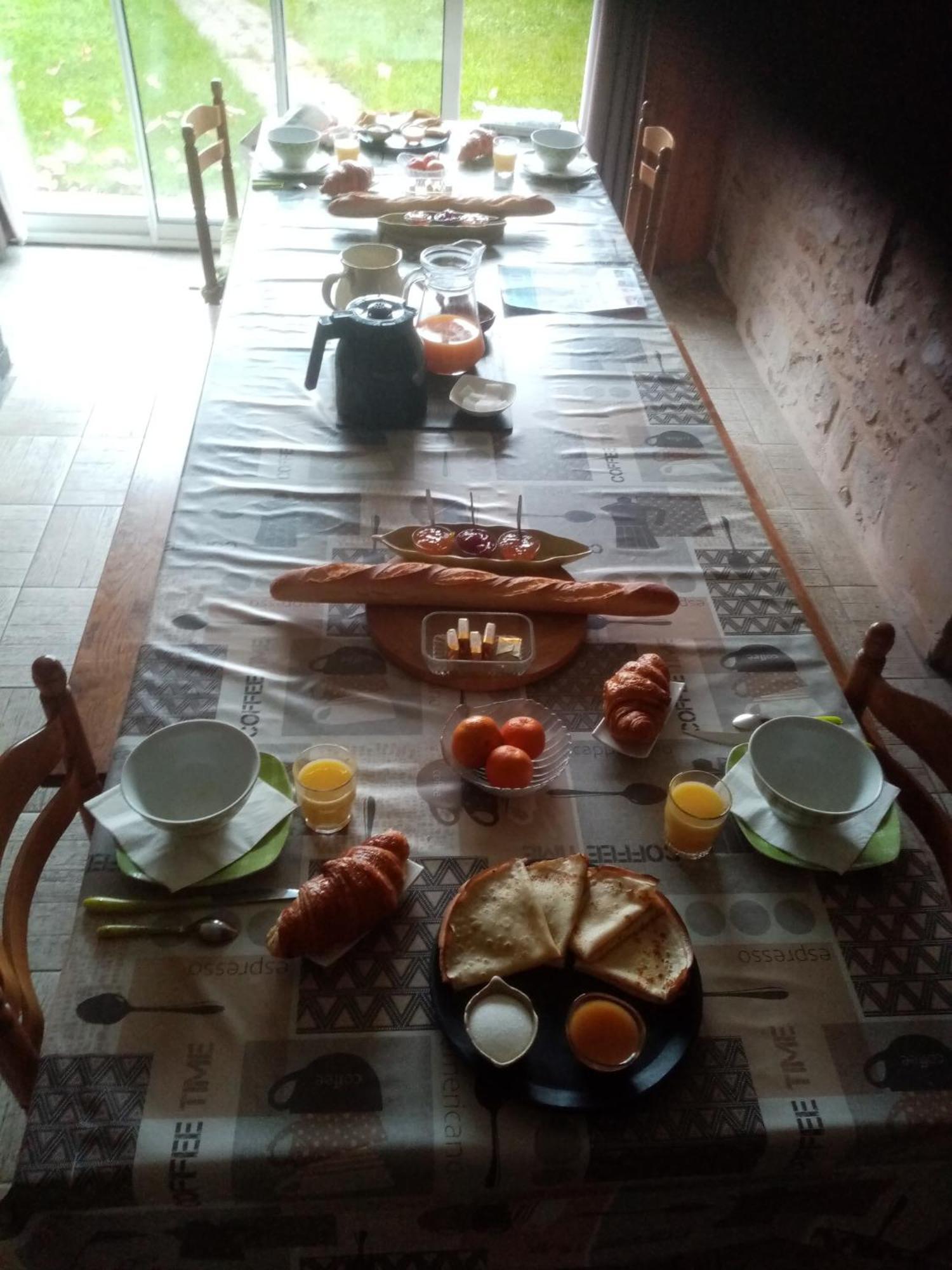 Bed and Breakfast Les Tourterelles Chabournay Zewnętrze zdjęcie